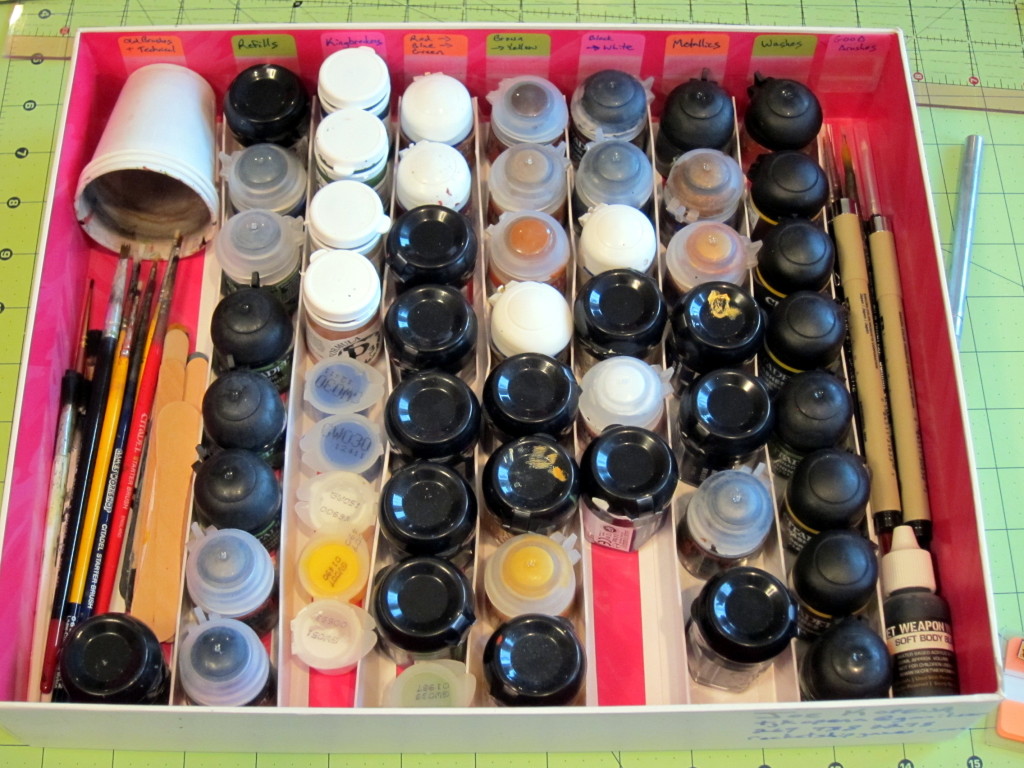 That looks like a fair number of paints... Until you look around the Web at workstation pictures.  Good lord!